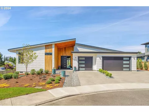 3901 NW Celebration Ln, Camas, WA 98607