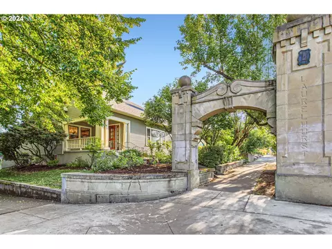 3203 E Burnside St NE, Portland, OR 97214
