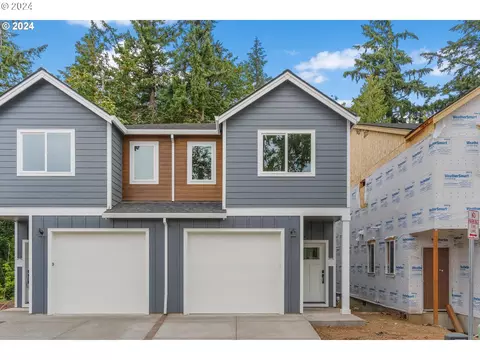 6327 SE Chloe Rose Way, Milwaukie, OR 97267