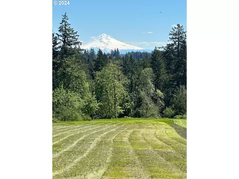 16944 S Hattan Rd, Oregon City, OR 97045