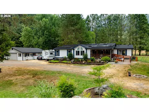 3762 Upper Cow Creek Rd, Azalea, OR 97410