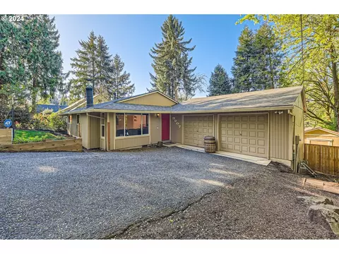 3207 SW Freeman St, Portland, OR 97219