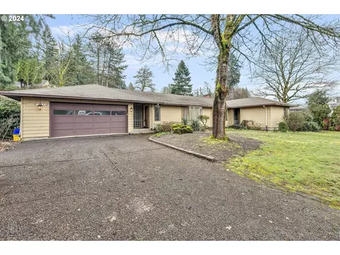 13268 Clackamas River Dr, Oregon City, OR 97045