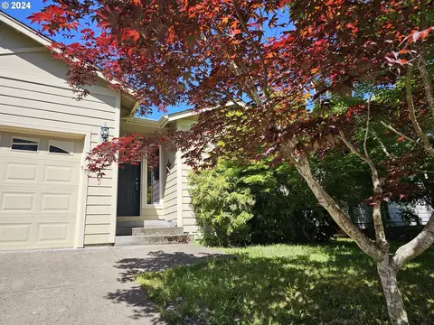 2692 Oak Ridge St, Albany, OR 97321