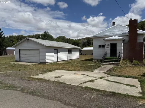 Other - 265 N 4th Ave, Elgin, OR 97827 photo 13 of 17