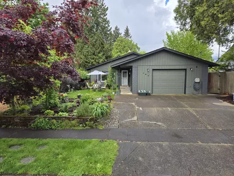 160 Ipswich St, Gladstone, OR 97027