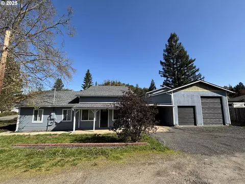 420 Mill St, Canyonville, OR 97417