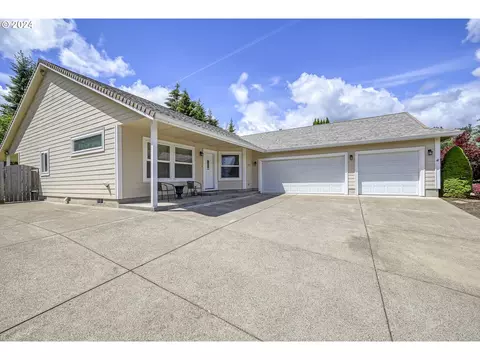 2265 Ibsen Ave, Cottage Grove, OR 97424