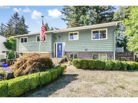 1120 Lafayette Ave, Oregon City, OR 97045