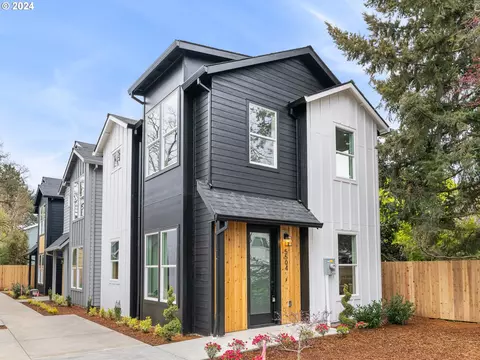 5504 SE Rural St, Portland, OR 97206