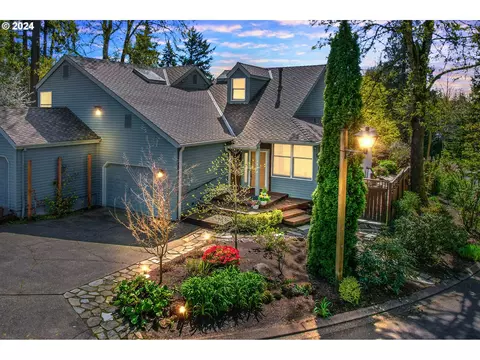 15275 Boones Way, Lake Oswego, OR 97035