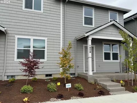 1808 SE Hankel St #2, Dallas, OR 97338