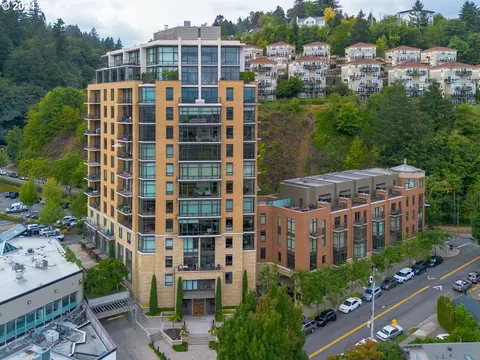 2351 NW Westover Rd #1108, Portland, OR 97210