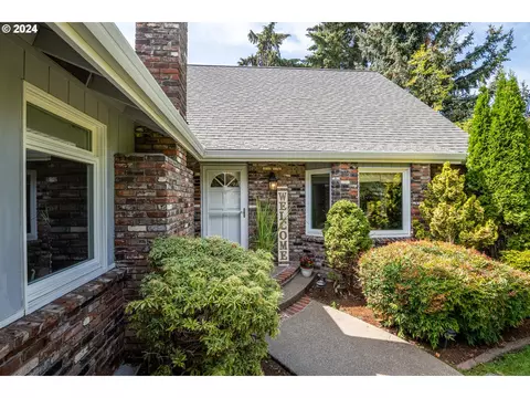 644 Pool St, Eugene, OR 97401