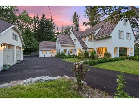 1515 Cherry Ln, Lake Oswego, OR 97034
