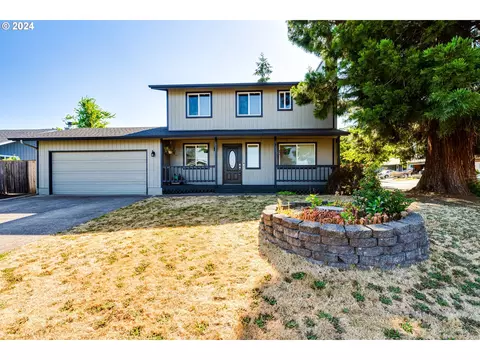 207 74th St, Springfield, OR 97478