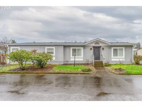 5102 NE 121st Ave #35, Vancouver, WA 98682