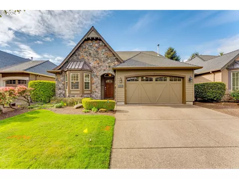 414 Troon Ave, Woodburn, OR 97071
