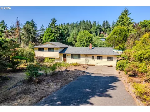 13797 SE 222nd Dr, Damascus, OR 97089