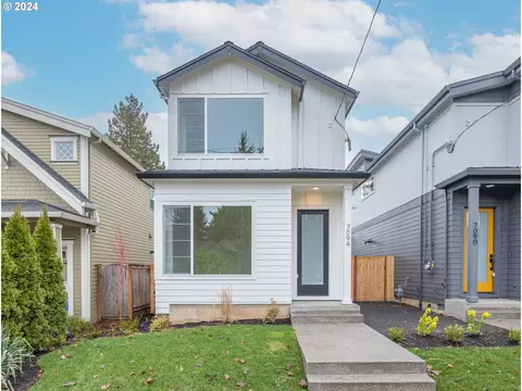 7094 N Omaha Ave, Portland, OR 97217