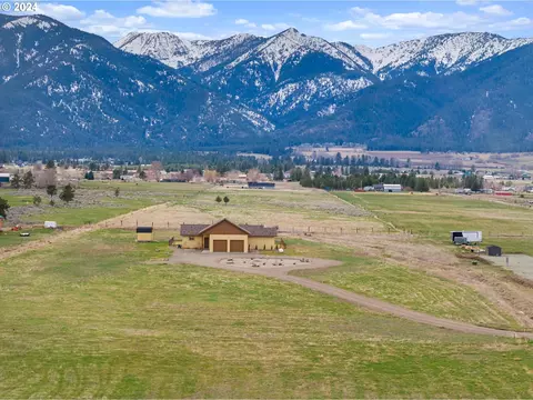 15790 Sage Valley Ln, Baker City, OR 97814