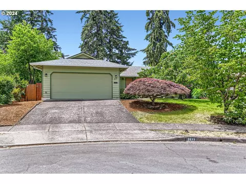 2677 NE 3rd Ct, Hillsboro, OR 97124