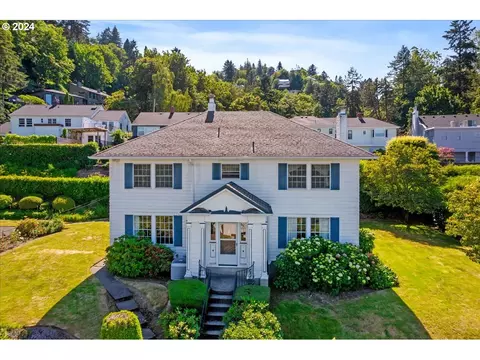617 NW Albemarle Ter, Portland, OR 97210