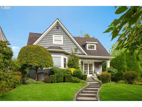 3433 NE Couch St, Portland, OR 97232