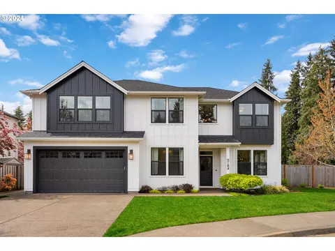 5184 Woodcrest Ln, Lake Oswego, OR 97035