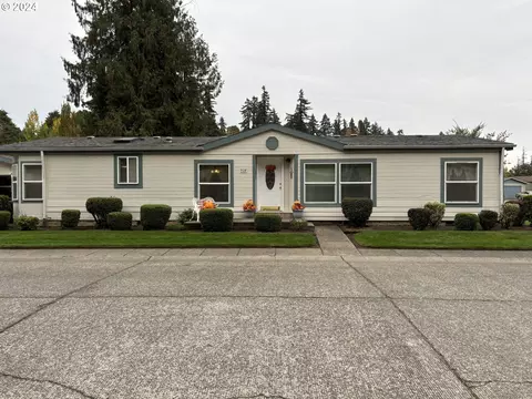 1655 S Elm St #528, Canby, OR 97013