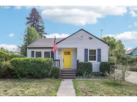 9320 N Saint Johns Ave, Portland, OR 97203