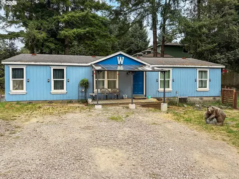 19075 Pacific Crest Dr, Brookings, OR 97415