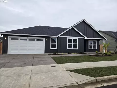 1921 SE 10th Pl, Canby, OR 97013