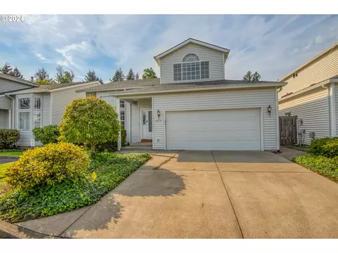 20117 NE Halsey St, Fairview, OR 97024