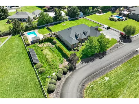 17766 S Joanne Ln, Oregon City, OR 97045