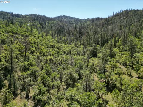 e antelope rd, Eagle Point, OR 97524