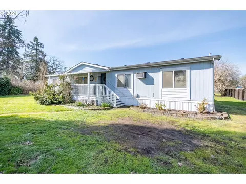 1708 S 7th St, Lebanon, OR 97355