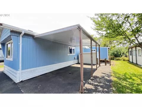 1210 SE 48th Pl #4, Lincoln City, OR 97367