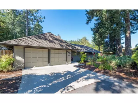 6035 SW Glenbrook Rd, Beaverton, OR 97007