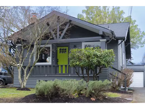 2425 SE 62nd Ave, Portland, OR 97206