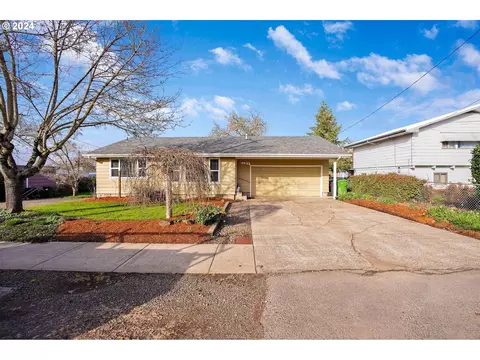 330 Taylor, Mount Angel, OR 97362
