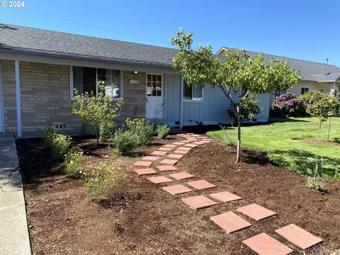 312 Limerick Ave, Eugene, OR 97404