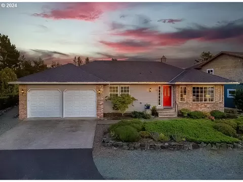486 Ridge Rd, Manzanita, OR 97130