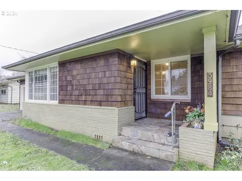 3984 Crestview Dr, Salem, OR 97302
