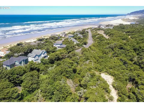 shoreline dr, Florence, OR 97439