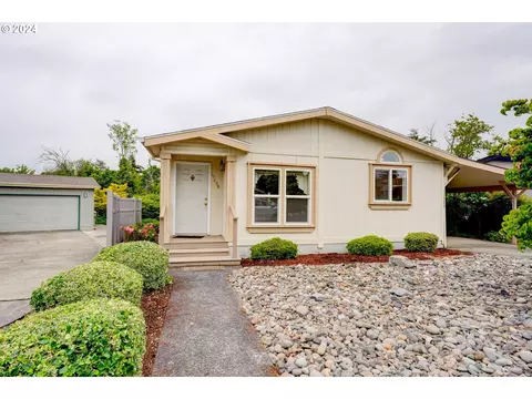 17680 NW Shady Fir Loop #36, Beaverton, OR 97006