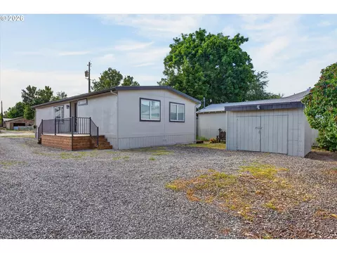 2234 East St, Baker City, OR 97814
