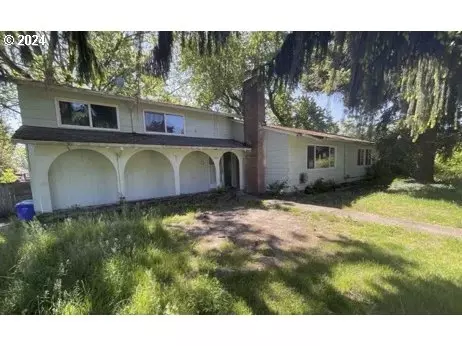 8860 N Chautauqua Blvd, Portland, OR 97217