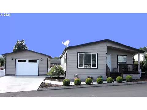 5400 Meeker Dr, Kalama, WA 98625