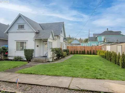410 4th St, Oregon City, OR 97045